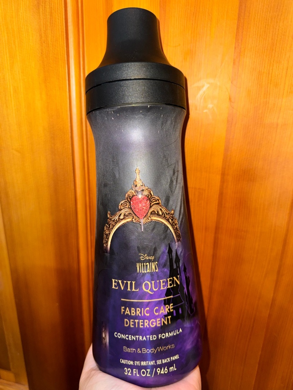 Bath & Body Works - Evil Queen Laundry Care